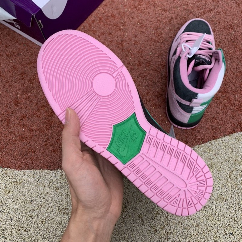 inverted celtic dunks