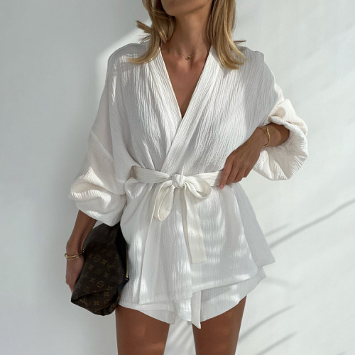 Two-piece set of white lace-up top casual loose high-waisted shorts