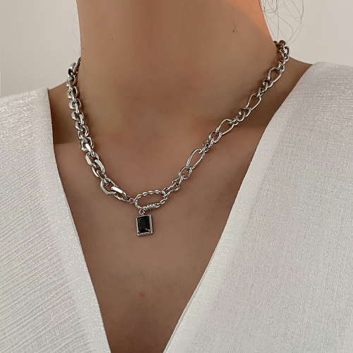 Titanium steel clavicle chain short women's simple and fadeless black diamond versatile cool wind necklace
