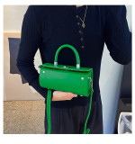 Temperament Handheld Fashion Small Square Bag Women's Bag Versatile Straddle Lock Single Shoulder Bag