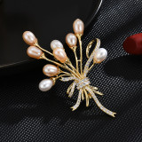 Natural pearl advertising balloon brooch high-end corsage luxury clothing accessories women gift coat accessories