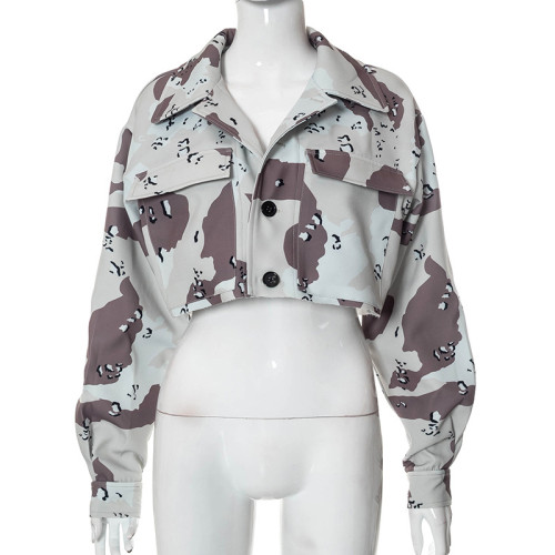 Fashion camouflage embroidered pocket long sleeve short top coat