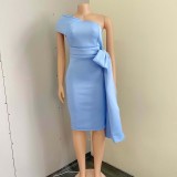 One-shoulder solid color temperament commuting bow large size dress dress dress