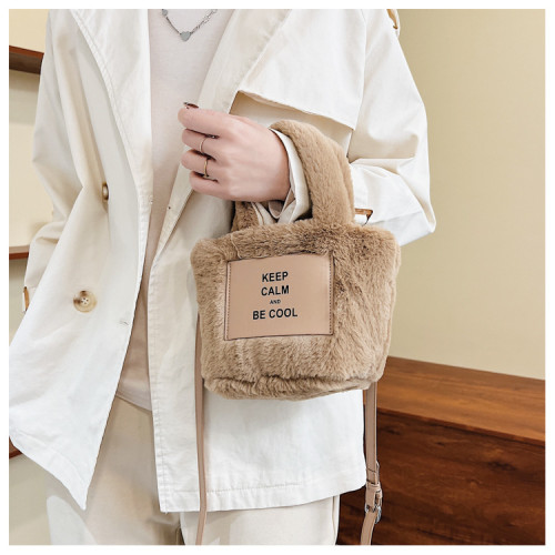 Plush bag Fashion portable small Tote bag One shoulder messenger small square bag