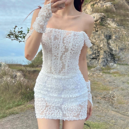 Three-dimensional lace suspender tank top with perspective slimming fashionable and versatile hot girls top