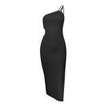 Adjustable single shoulder strap slim fitting suspender dress with exposed backpack buttocks and sexy bottom skirt