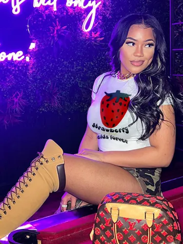 Strawberry Letter Printing Round Neck Fashion Slim Fit Short Sleeve Versatile T-shirt Top