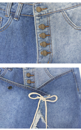 Comfortable and casual stitching with torn holes and lace up threaded small leg jeans