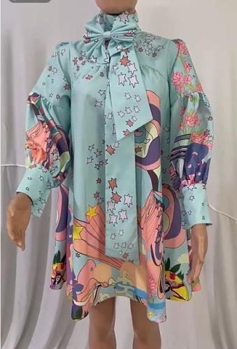 Women's lantern sleeves with large swing, positioning printing, waist closing, slimming long sleeved dress with large swing skirt