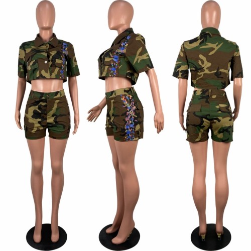 Fashionable and personalized camouflage work suit