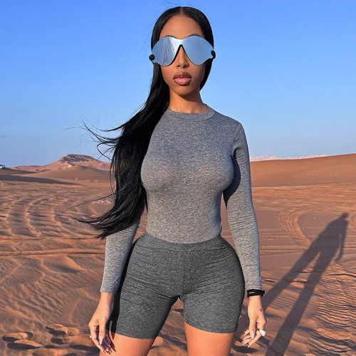 Contrast skinny long sleeved top with three piece shorts casual set
