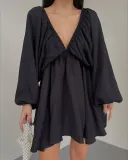 V-neck long sleeved dress with self-designed bubble sleeves and large swing skirt