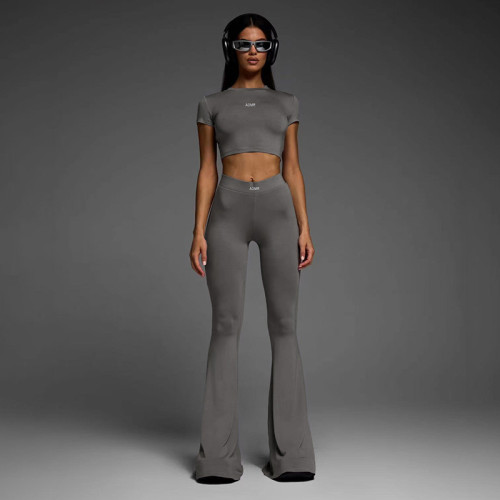 Basic solid color minimalist pullover with exposed navel T-shirt, high waisted micro flared pants, casual sports yoga two-piece set