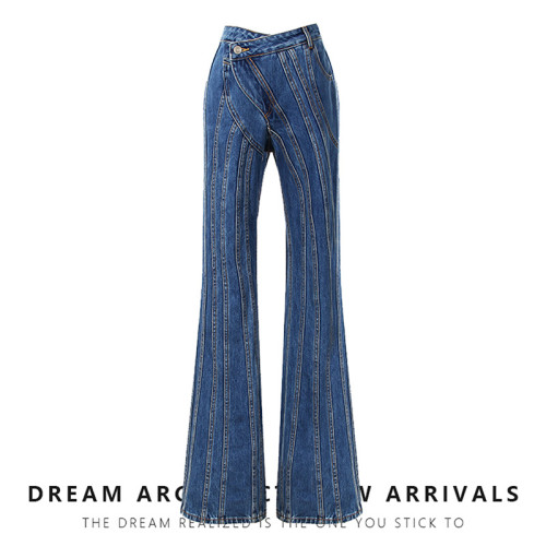 Asymmetric diagonal waist placket jeans