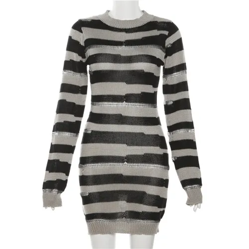 Hollow out knit contrasting color patchwork buttock up dress
