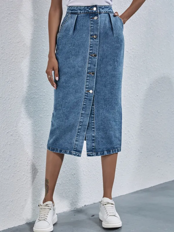 Fashionable high waisted single breasted denim half length skirt