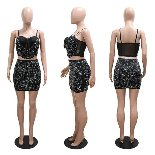 Hanging strap short top with wrap buttocks skirt and hot diamond two-piece set