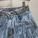 Diamond embedded ostrich hair shows thin fringes, fashionable and versatile denim shorts