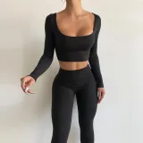 Long sleeved U-neck two-piece slim fitting fashion set