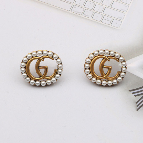 Personalized letter earrings, small and minimalist earrings