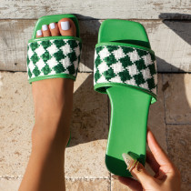 Casual diamond checkered flat bottomed sandals with one foot
