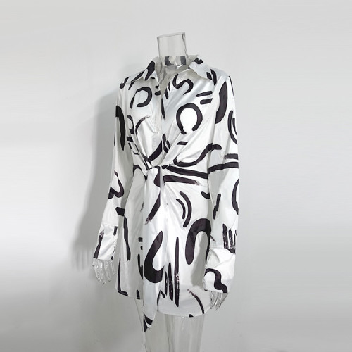 Design sense niche long sleeved comfortable slimming dress