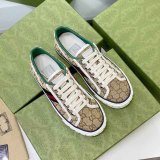 Retro canvas shoes