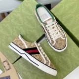 Retro canvas shoes