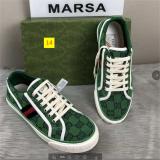 Retro canvas shoes