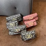 Large chain single shoulder crossbody bag