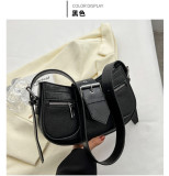 Fashionable shoulder bag