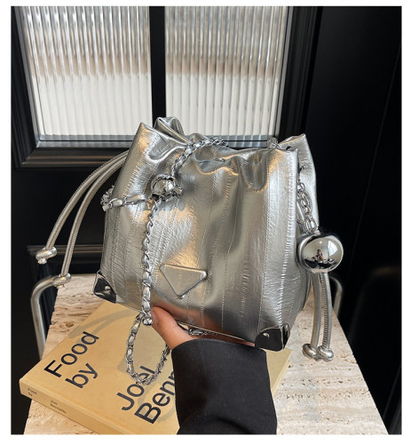 Chain single shoulder crossbody bucket bag