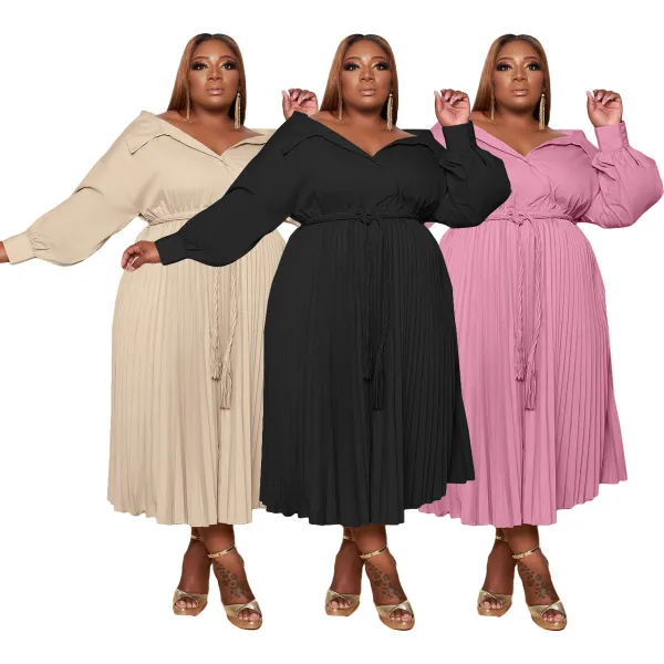 Women's plus size solid color pleated skirt