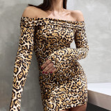 Long sleeved one-piece collar printed hip hugging dress