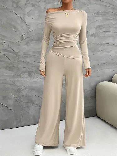 Long sleeved shirt, wide leg pants set