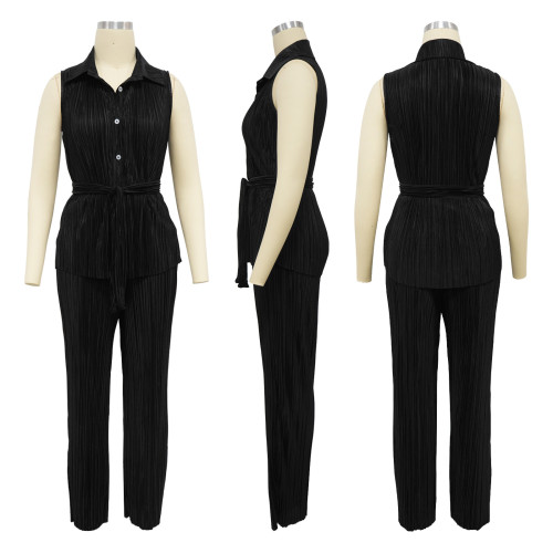 Sleeveless pleated suit