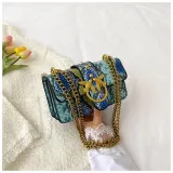 Contrasting snake patterned chain, armpit, shoulder, crossbody