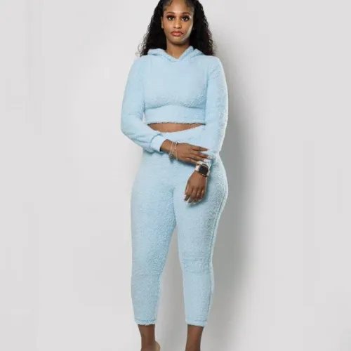 Cashmere set with backless hooded top and pants