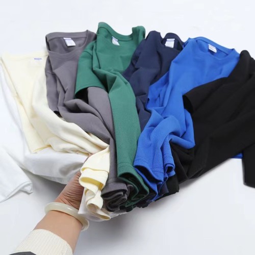 Short sleeved men's shoulder down T-shirt