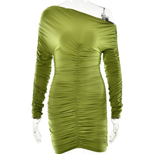 Long sleeved pleated sloping shoulder bag hip dress