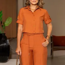 Two piece set of shirt collar short top paired with straight leg wide leg pants