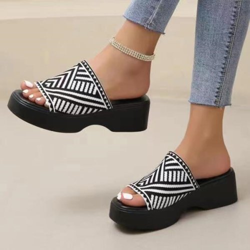 Large one line sloping heel thick soled slippers