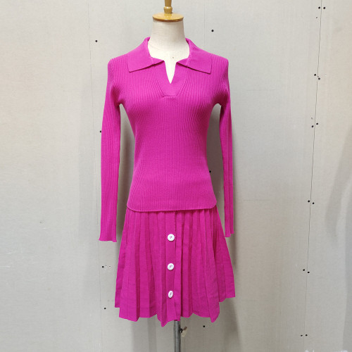 Long sleeved knitted sweater top pleated short skirt knitted suit