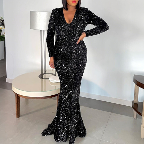 Sequined fishtail long dress with a trailing effect for a banquet evening gown