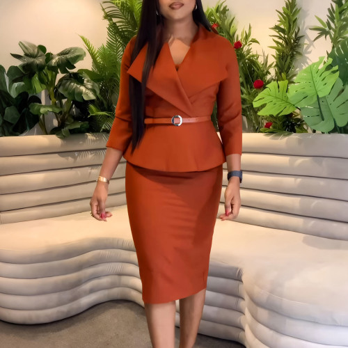 Big collar, waist bag, buttocks, pencil dress