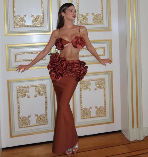 Bandage flower top half body long skirt two-piece set