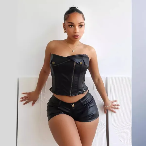 Two piece set of PU zipper, flanged, strapless hot pants