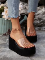 Transparent open toed thick sole with a straight stripe, wearing cool slippers outside