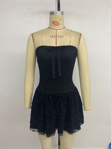 Cute dress with strapless cake skirt