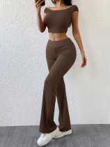 Versatile and minimalist set